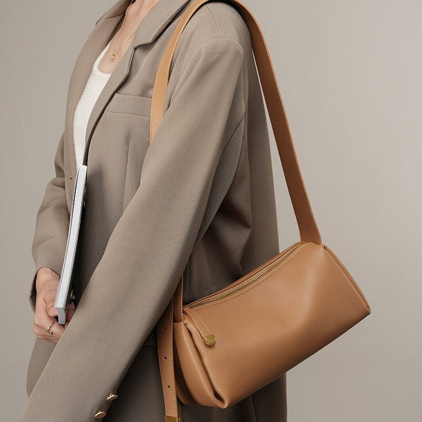 Bolso popular nuevo de cuero oblicuo, bolso baguette, bandolera ancha, bolso premium de un solo hombro, bolso de cuero suave para mujer.