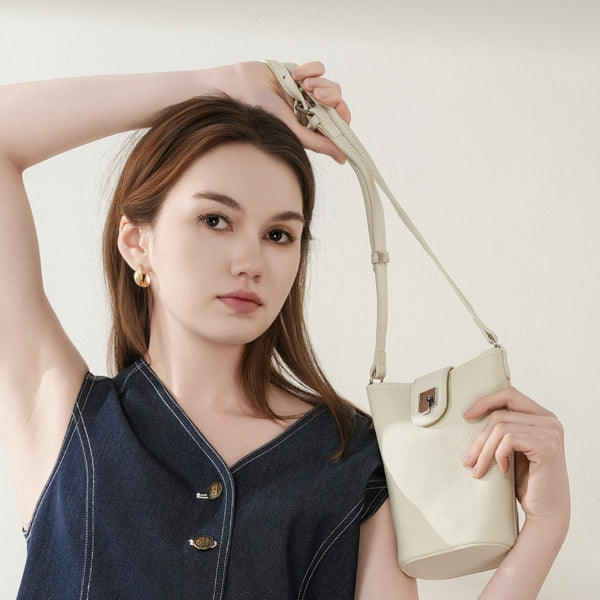 Bolso de hombro versátil de cuero, primera capa de piel de vaca, mini bolso para teléfono móvil, bolso de mensajero informal